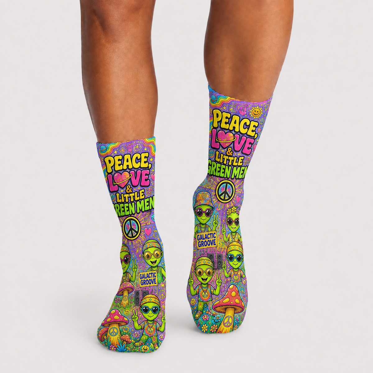 Alien Peace Love socks