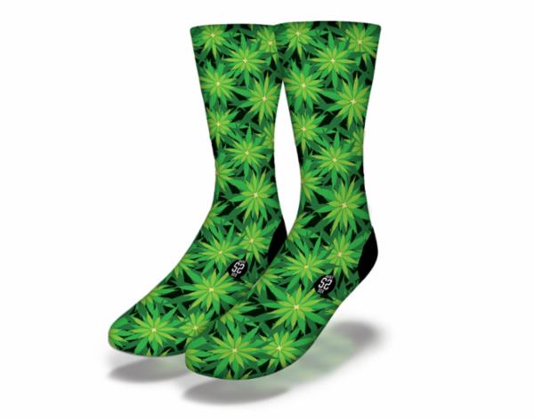 CANNABIS FLOWER FOREST Fun Weed Socks (Green)