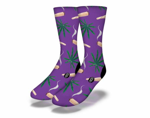 WEED & BURNING BLUNTS Funny Weed Socks (Purple)
